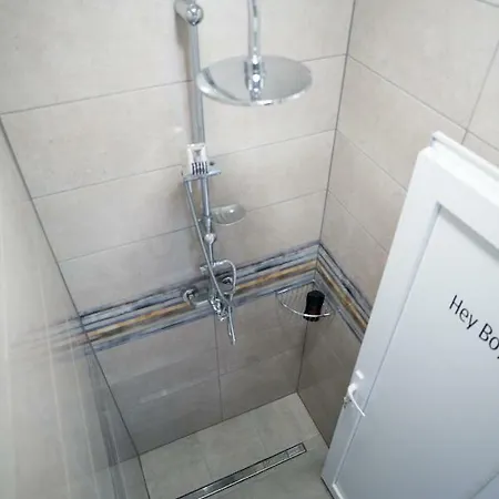 The Good Place Ostello *